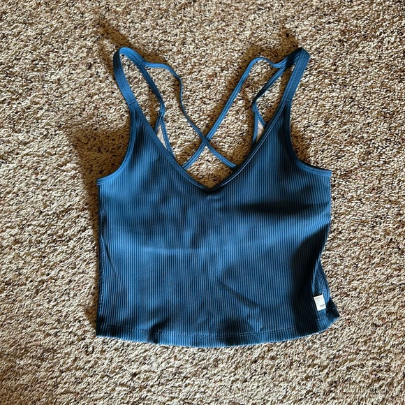 Vuori Tops - Vuori Ribbed Cropped Tank - size medium - pale navy blue.